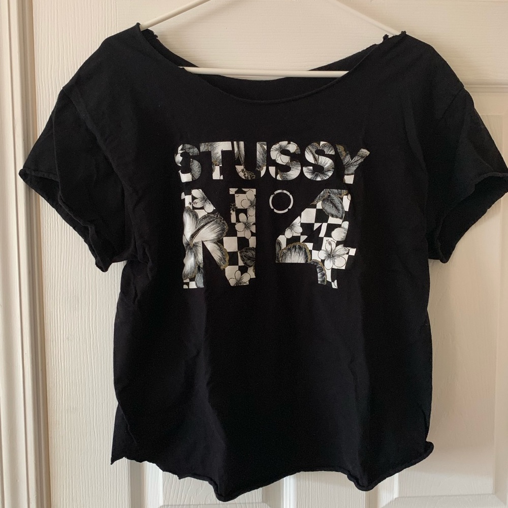 DIY Stussy Off-Shoulder T-shirt